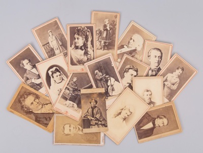 Семнадцать кабинетных фотопортретов деятелей искусства и исторических личностей